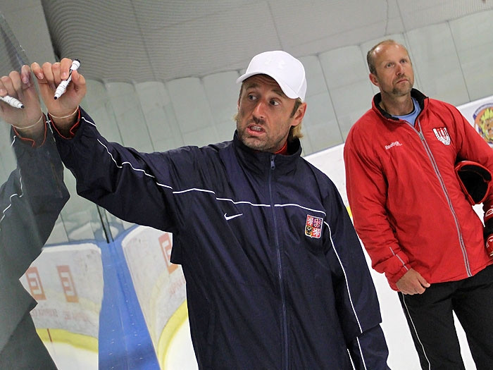 Hokejisté Motoru trénovali s Prospalem a Modrým