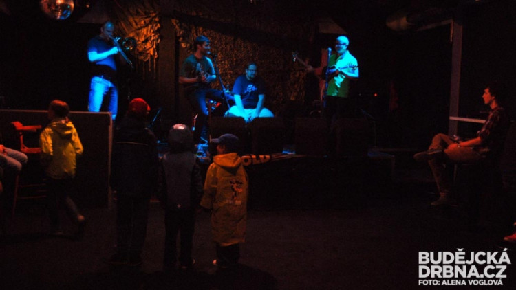 Never Been 2 Jamaica mají i dětské fanoušky