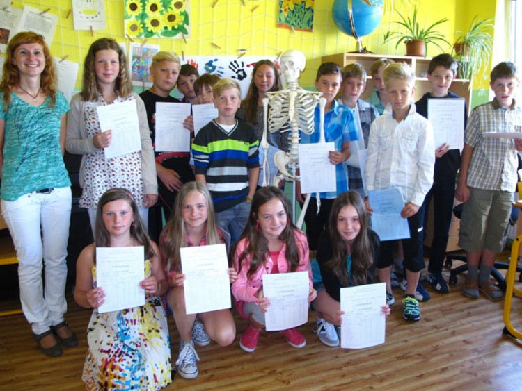 Předávání vysvědčení - ZŠ v Mladém