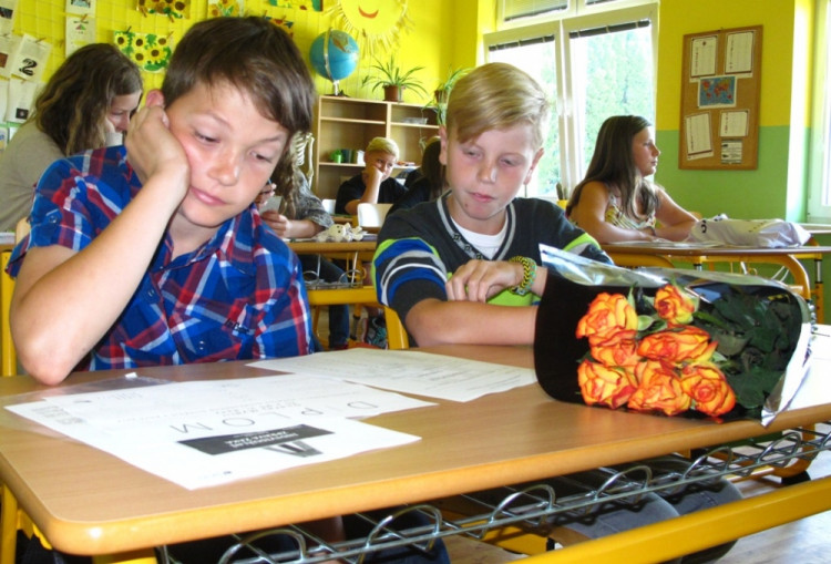 Předávání vysvědčení - ZŠ v Mladém