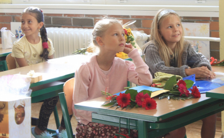 Předávání vysvědčení - ZŠ Kubatova