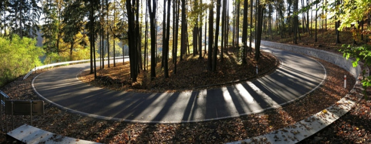 Rekonstrukce silnice III/28724 Malá Skála-Frýdštejn. Celkové náklady: 38,338 mil. Kč bez DPH. Předmětem projektu je rekonstrukce silnice III/28724 v úseku Malá Skála – Frýdštejn. Jedná se o komunikaci, která zajišťuje dopravní spojnici mezi Libercem a Čes