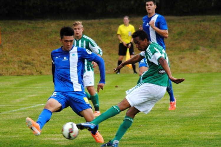 Korejec Bong má spoustu práce s Mosquerou