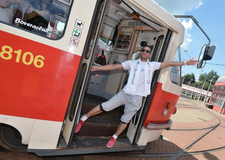 Čtyři historické tramvaje svezly mezinárodní návštěvu. Foto: DPMLJ