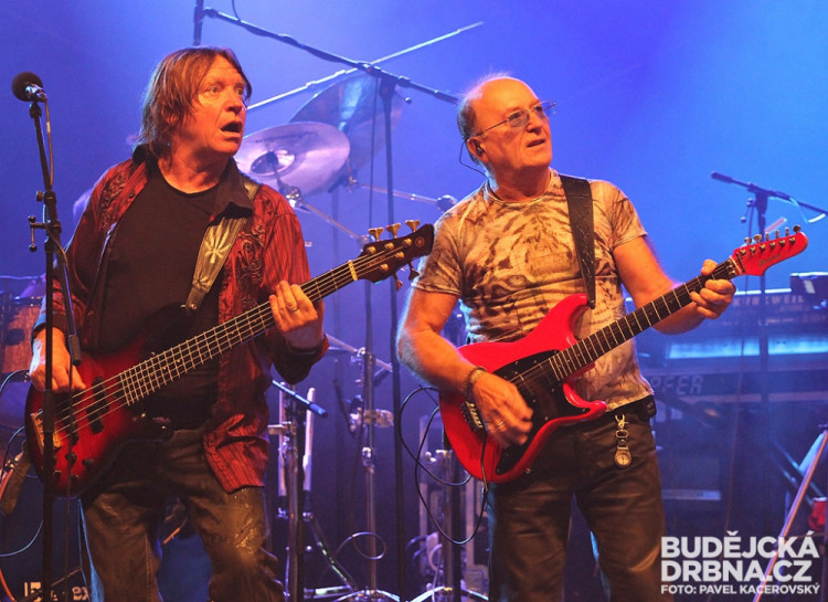 Petr Janda s Milanem Broumem (zprava)