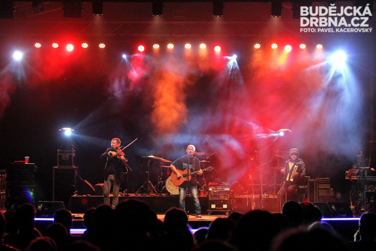 Akustický koncert kapely Čechomor na Frymburkfestu - Lipno 2014