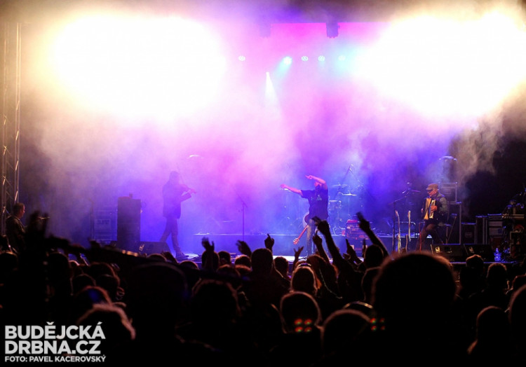 Akustický koncert kapely Čechomor na Frymburkfestu - Lipno 2014
