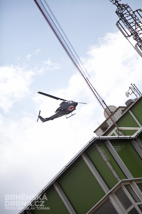 Předváděcí let vrtulníku Cobra, foto: Brněnská Drbna, Miroslav Toman