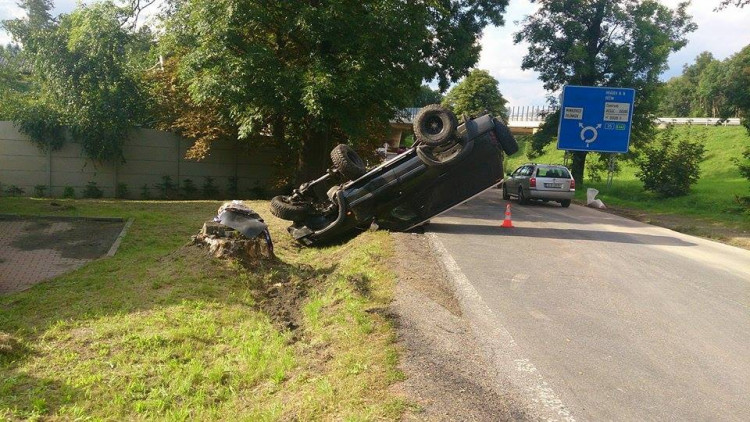 Neděle ve znamení dopravních nehod