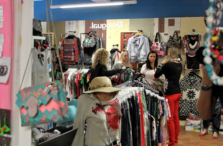 Fitting v českokrumlovském butiku Hala Bala