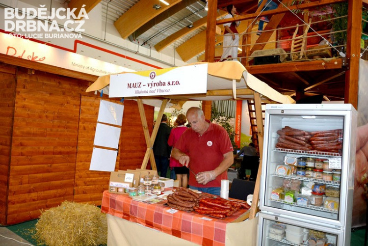 41. Země živitelka 2014