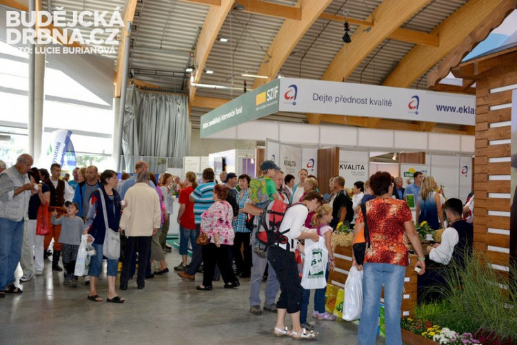 41. Země živitelka 2014