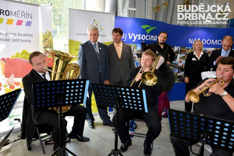 41. Země živitelka 2014