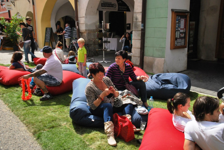 Pohodová chvilka na ulici