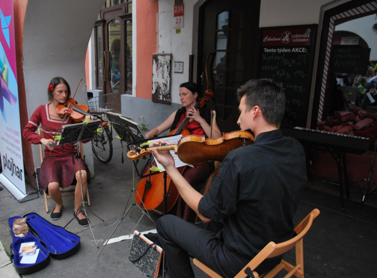 Hrálo se i tančilo