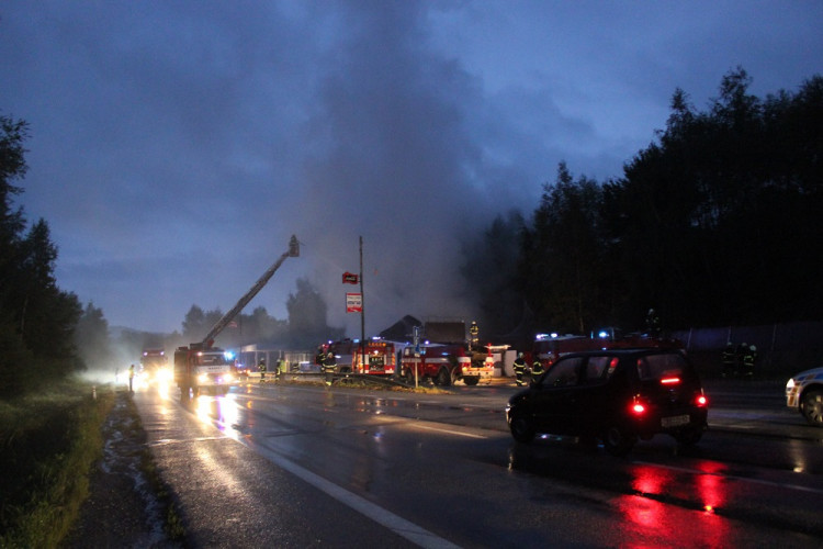 Požár opuštěného motorestu u Dolního Dvořiště