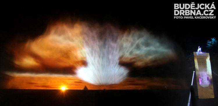 Prostorová multimediální show Bouře