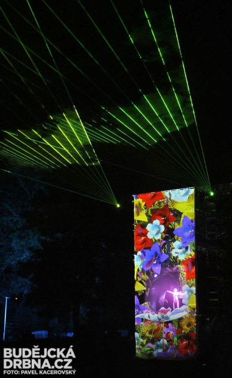 Prostorová multimediální show Bouře