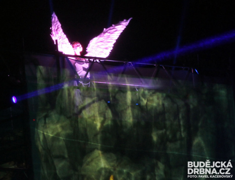 Prostorová multimediální show Bouře