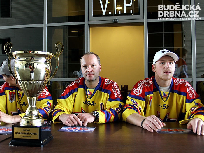 Autogramiáda hráčů Motoru před začátkem sezony