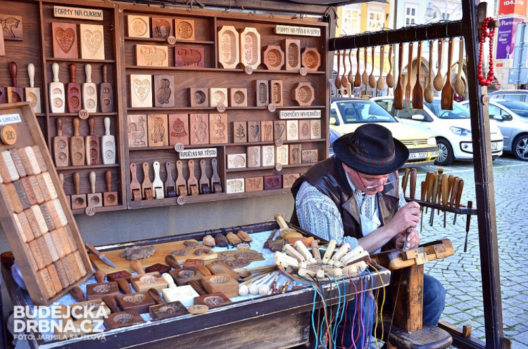 Švestkové trhy na náměstí Přemysla Otakara II.