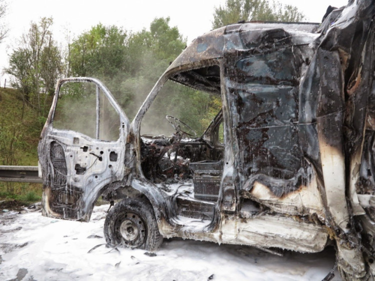 Na D2 u Brna se srazilo devět aut, zraněno je sedm lidí