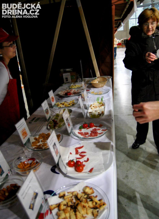 Nechybí ochutnávky českých potravin