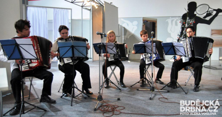 Vánočně se naladíte u vystoupení, které jsou pro vás nachystány