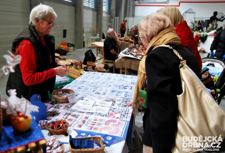 Zakoupit můžete i ručně vyráběné výrobky
