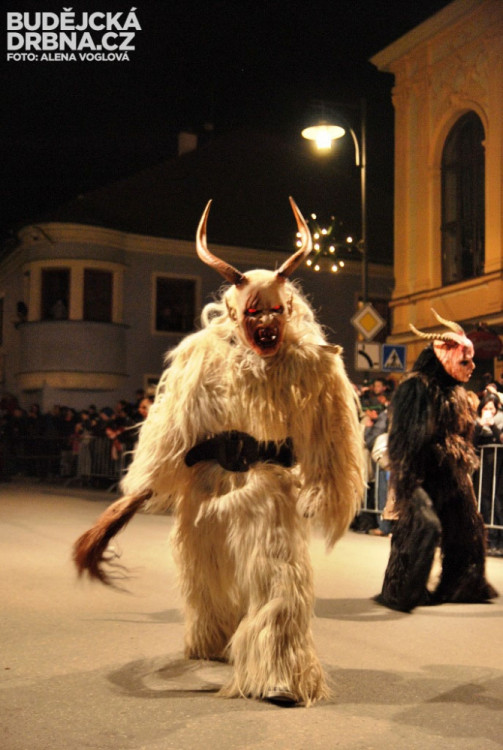 Fantazii se při tvorbě masek meze nekladou