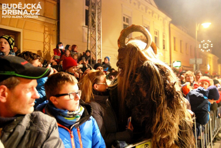 Lidé nevěděli, kam dřív s očima