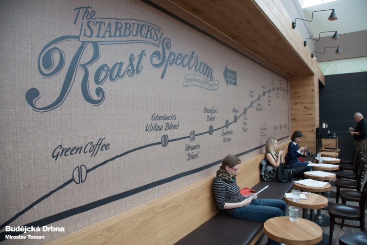Brňané dnes poprvé ochutnají slavnou kávu Starbucks, foto: Brněnská Drbna, Miroslav Toman