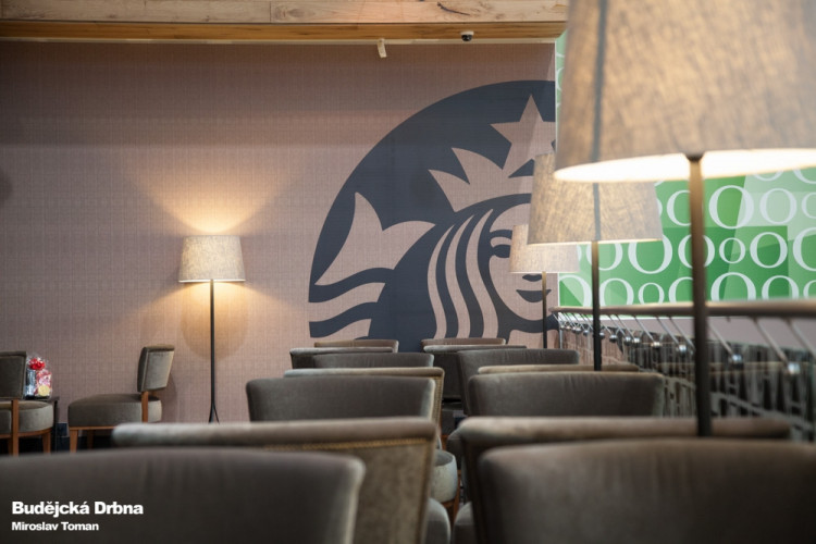 Brňané dnes poprvé ochutnají slavnou kávu Starbucks, foto: Brněnská Drbna, Miroslav Toman