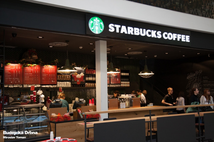 Brňané dnes poprvé ochutnají slavnou kávu Starbucks, foto: Brněnská Drbna, Miroslav Toman