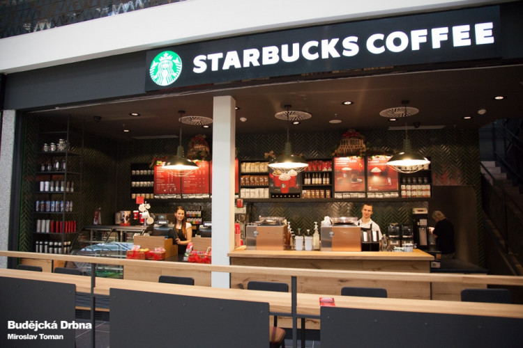 Brňané dnes poprvé ochutnají slavnou kávu Starbucks, foto: Brněnská Drbna, Miroslav Toman
