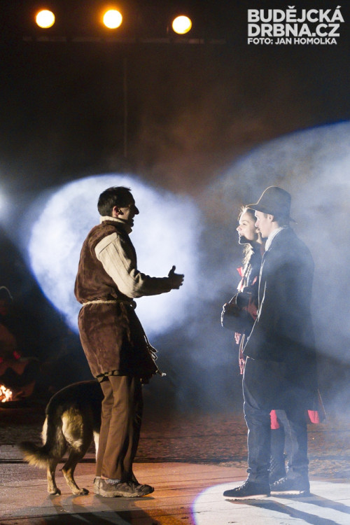 Živý betlém na Piaristickém náměstí v Českých Budějovicích