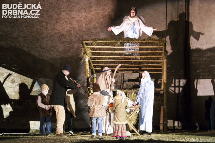 Živý betlém na Piaristickém náměstí v Českých Budějovicích