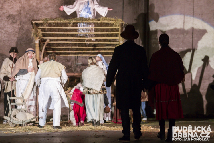 Živý betlém na Piaristickém náměstí v Českých Budějovicích