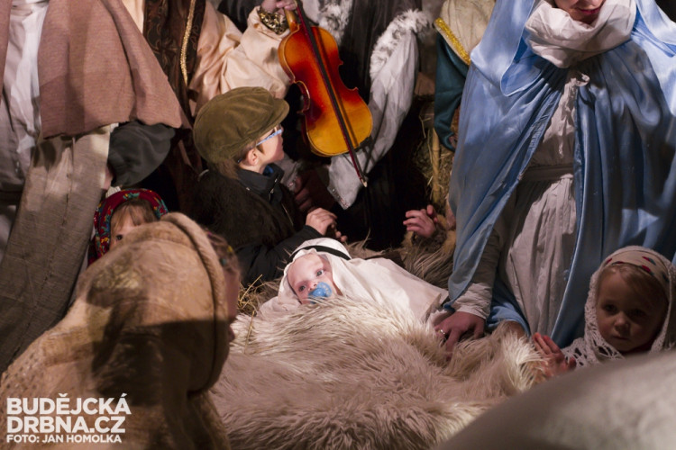 Živý betlém na Piaristickém náměstí v Českých Budějovicích
