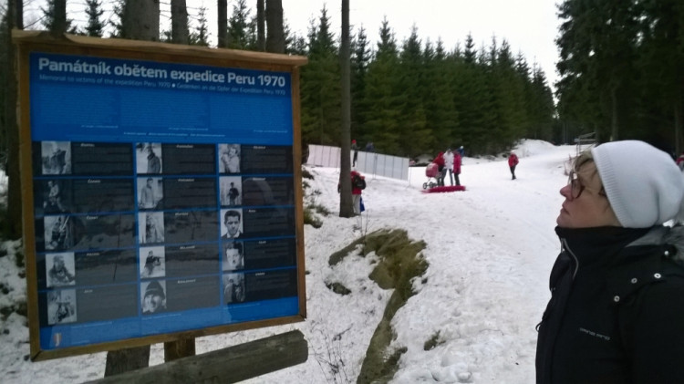 Tavulka o zakladatelích, kteří zahynuli.