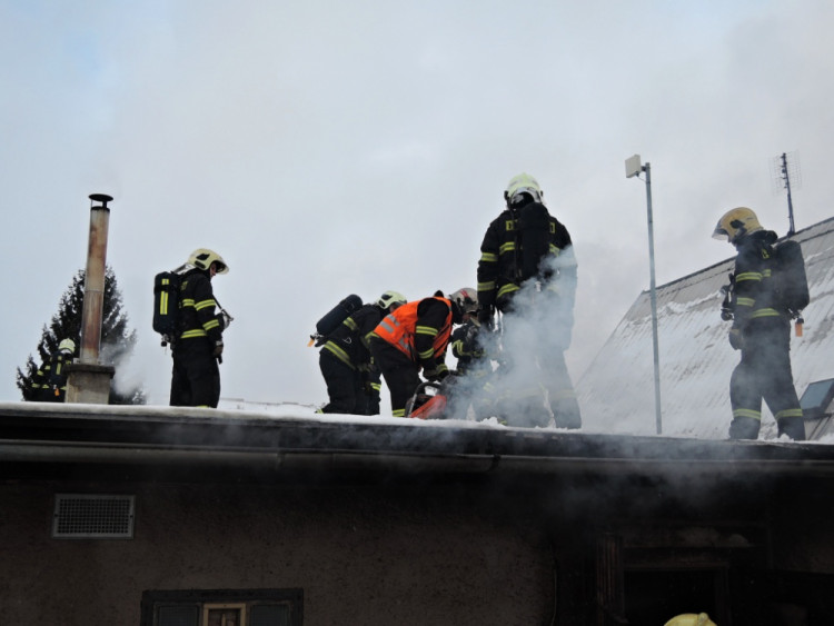 Požár ve Volgogradské ulici. Foto: HZS LK