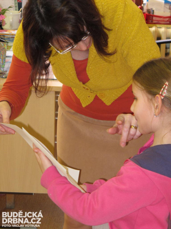 Prvňáčci ze ZŠ Baarova dostali pololetní vysvědčení