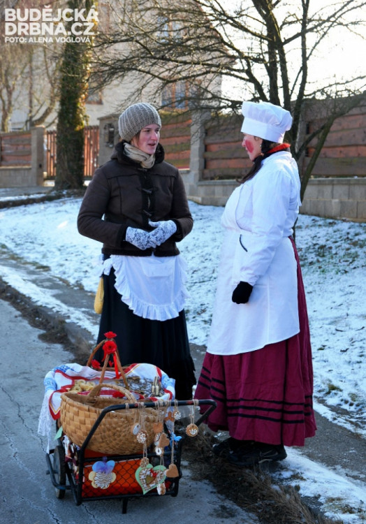 Masky z dob minulých