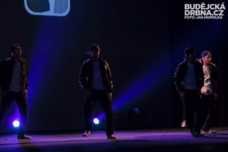 Revolution Of Magic LIVE Radka Bakaláře