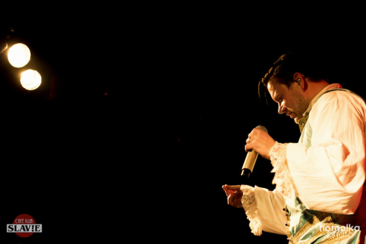 Kapela Monkey Business řádila v Café Klubu Slavie