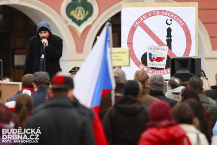 V Budějcích protestovali proti islámu
