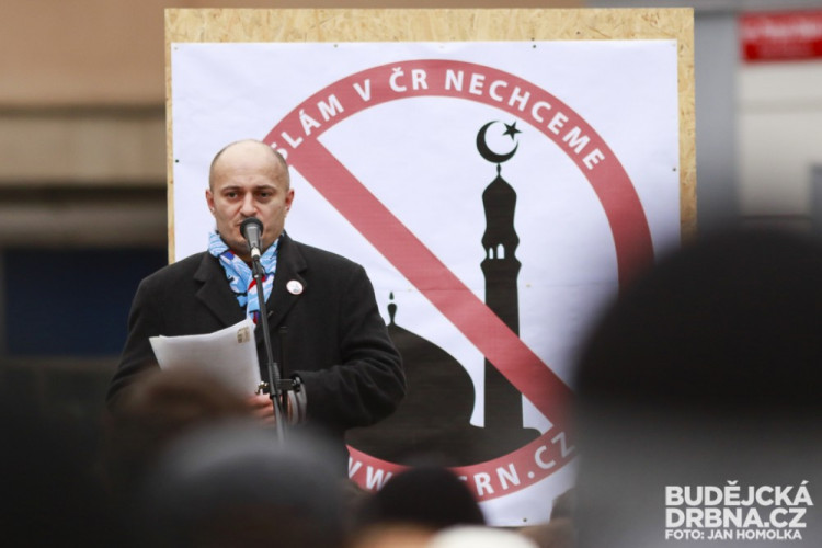 V Budějcích protestovali proti islámu