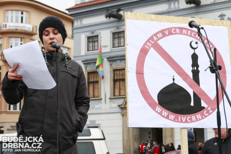 V Budějcích protestovali proti islámu
