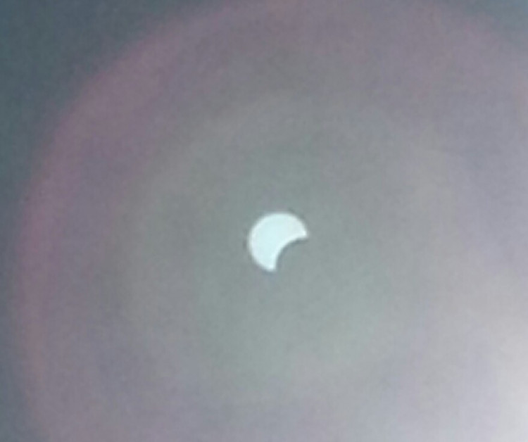 Částečné zatmění Slunce. Foto: Kleo Surikata