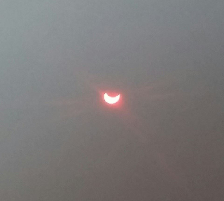 Částečné zatmění Slunce. Foto: Tomáš Opekar